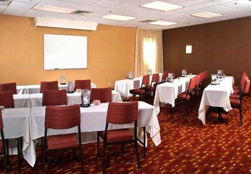 Courtyard By Marriott Fayetteville Extérieur photo
